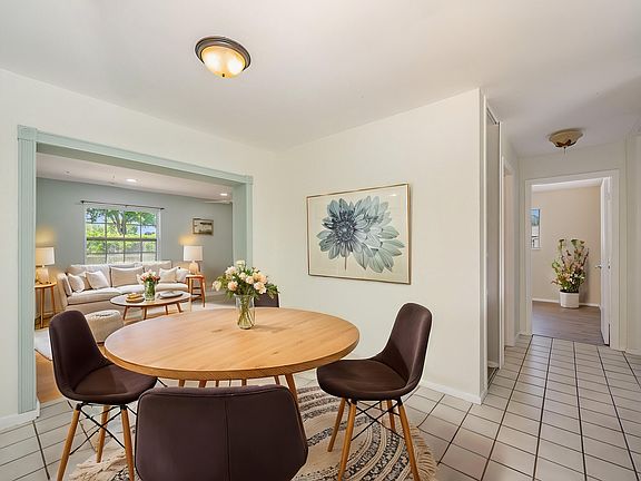 5th image of 1924 Ixora Drive W