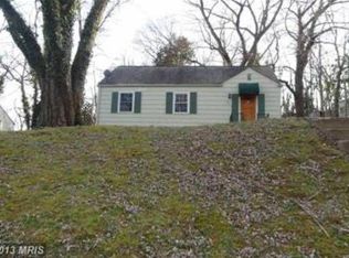 3211 Spring Dr, Alexandria, VA 22306