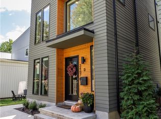 2467 Tremont Ave, Cleveland, OH 44113