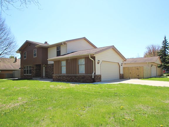 4th image of 3265 W Southwood Dr