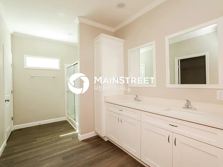 Main Bathroom