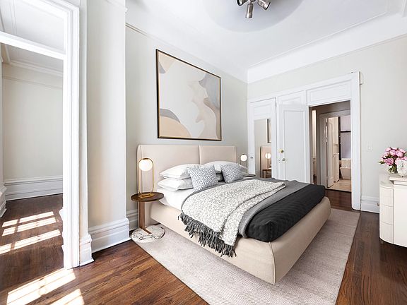 5th image of 305 W 72nd St APT 1-A