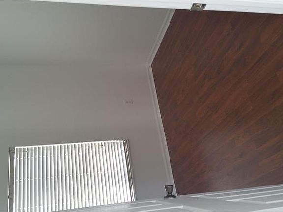 2nd image of 10833 NW 83rd St Unit 8