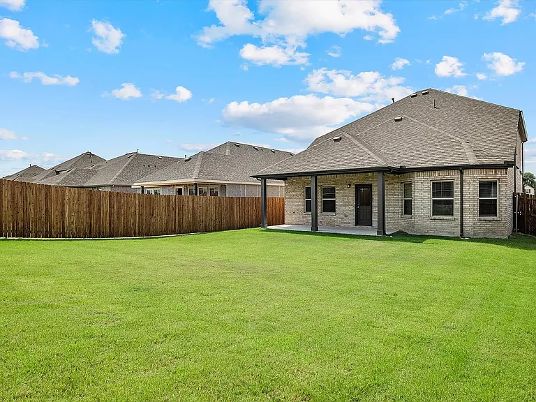 422 Wydown Dr — Photo 32