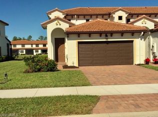 7806 Bristol Cir, Naples, FL 34120