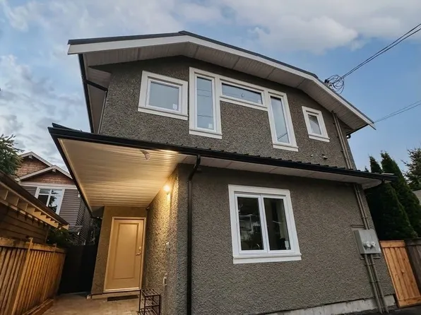 4690 W 6th Ave, Vancouver, BC V6R 1V7