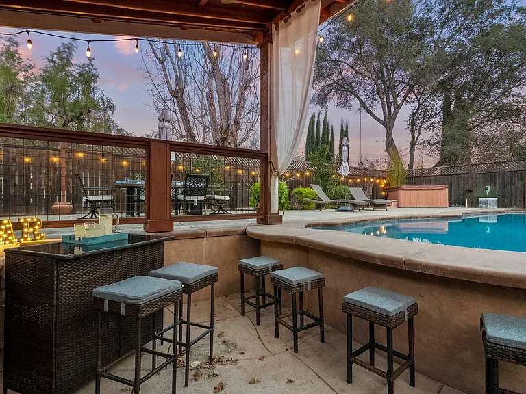 Sonoma Glen Cir — Photo 30