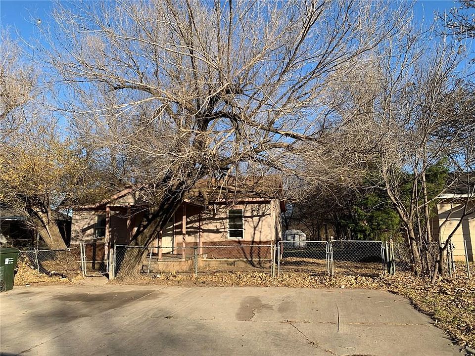 1st image of 311 N Cockrel Ave