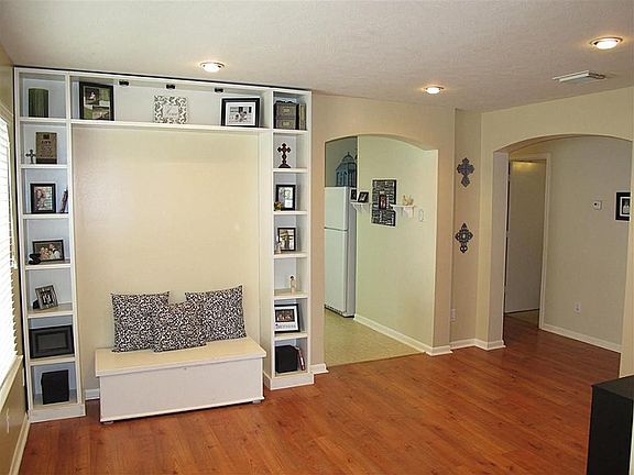3rd image of 19434 Ambrosia Falls Dr