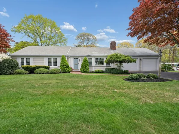46 Driving Tee Cir, South Yarmouth, MA 02664