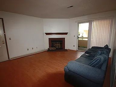 Living room with Fire place