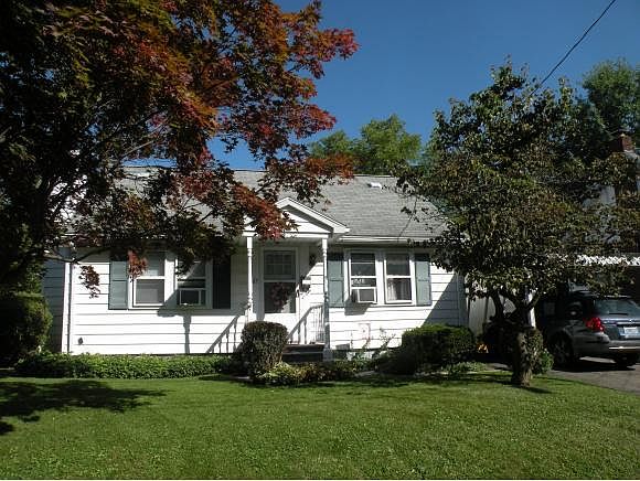1st image of 67 Saratoga Ave