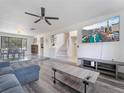 7009 Rawlins Ct, Las Vegas, NV, 89128