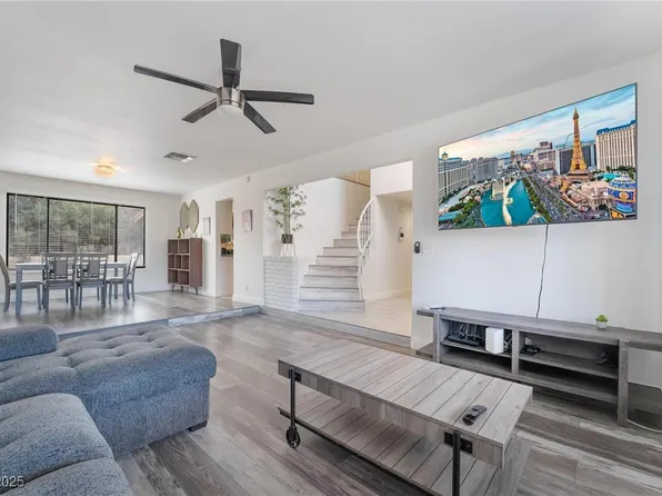 7009 Rawlins Ct, Las Vegas, NV 89128