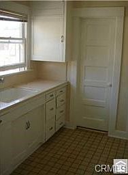 3rd image of 487 Bent St #A