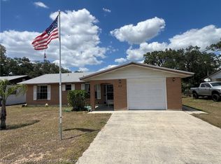 233 E Camphor St, Avon Park, FL 33825