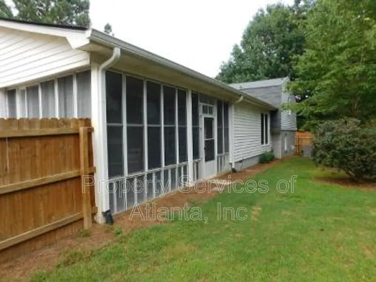 2980 Prince Howard Dr — Photo 32