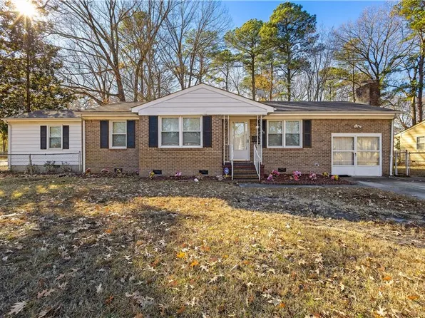 2630 Hemple St, Chesapeake, VA 23324