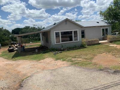504 E Young St, Llano, TX, 78643