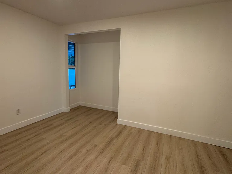 528 N Placentia Ave — Photo 19