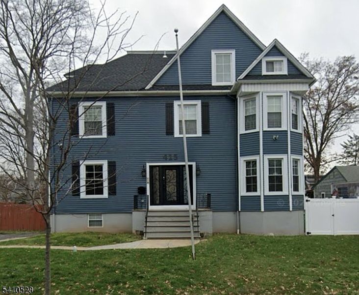 1st image of 415 E 3Rd Ave #3