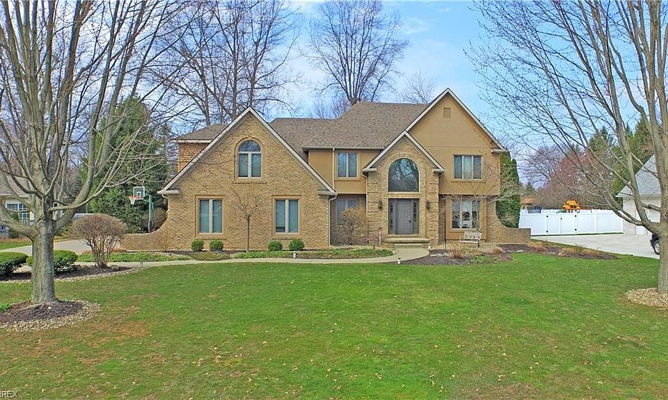 1st image of 2205 Brittainy Oaks Trl NE