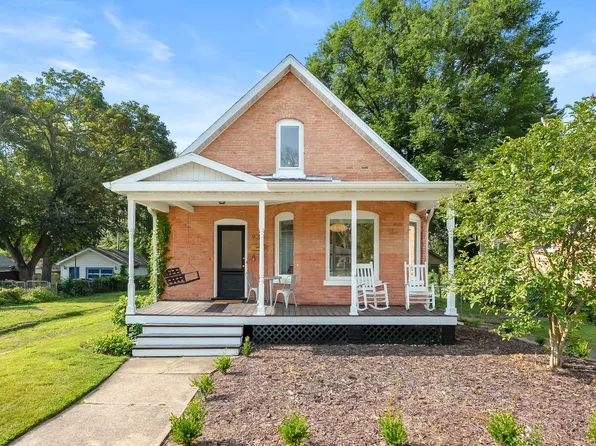 920 Wisconsin Ave, Saint Joseph, MI 49085