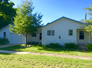 E21742 Randolph St, Grand Marais, MI 49839