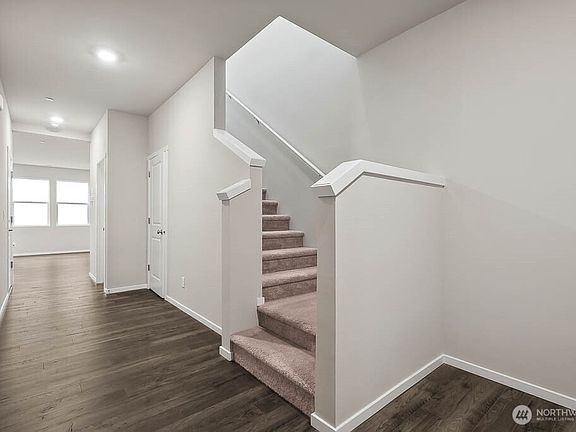 2nd image of 1716 Moran Avenue #5