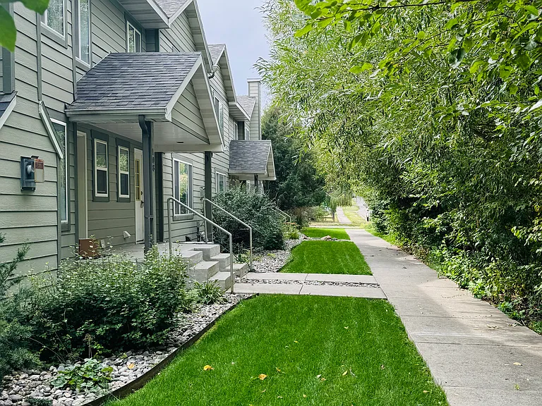 entrance path to the condo