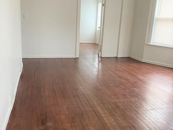 2nd image of 917 W 42nd St APT 1