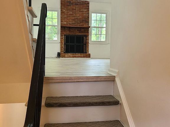 2nd image of 5569 Kendrick Ln