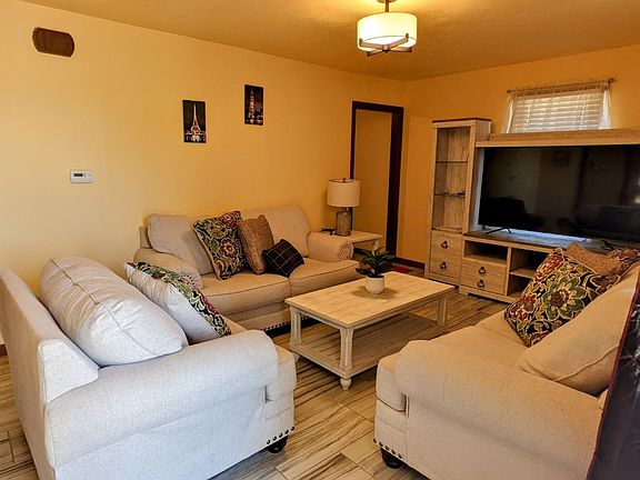 3rd image of 602 S Seward Ave
