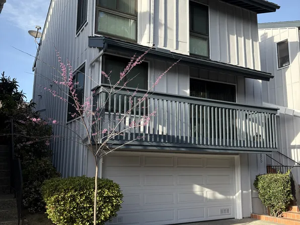 8085 Caminito Mallorca, La Jolla, CA 92037