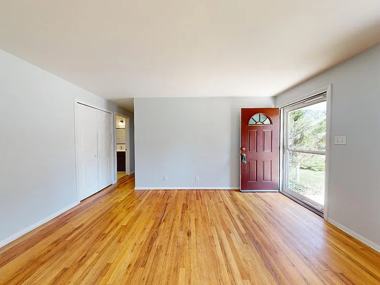 3295 Euclid Ave — Photo 21