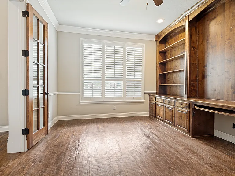 2416 Top Rail Ln — Photo 3