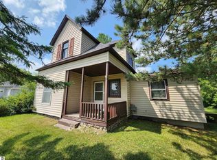 301 E Main St, Hale, MI 48739