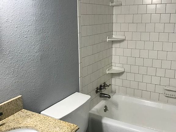 4th image of 1536 Westview Dr