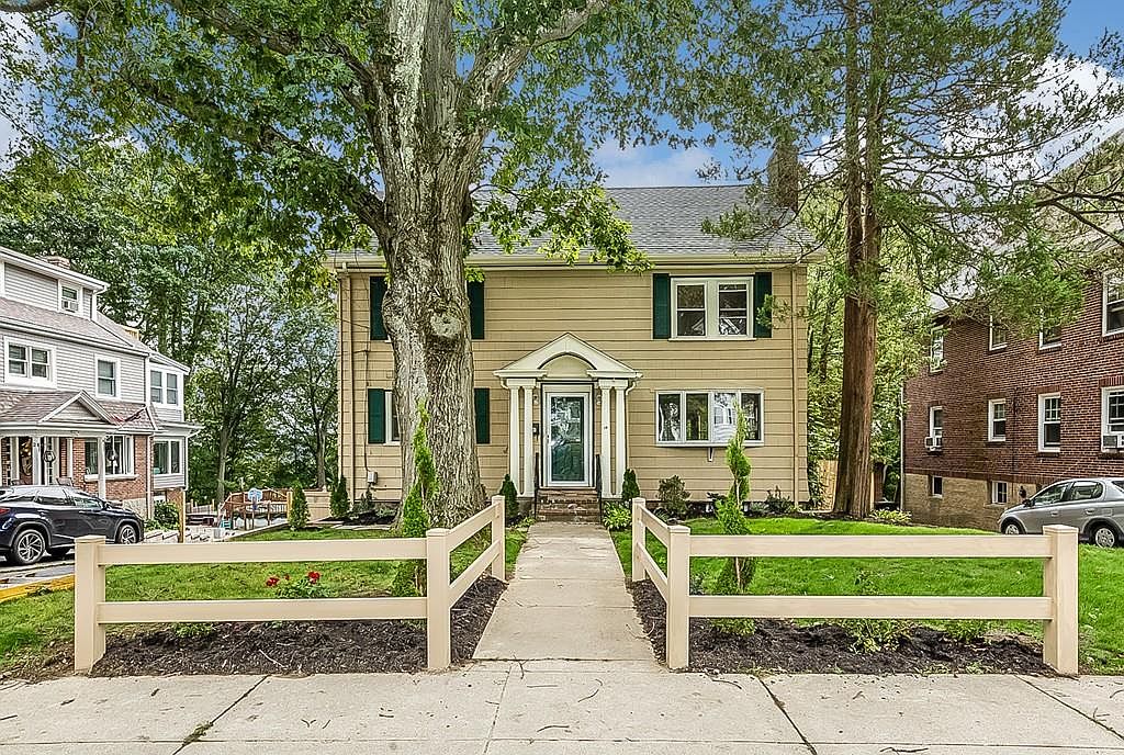 19 Arborough Rd, Roslindale, MA 02131 Zillow