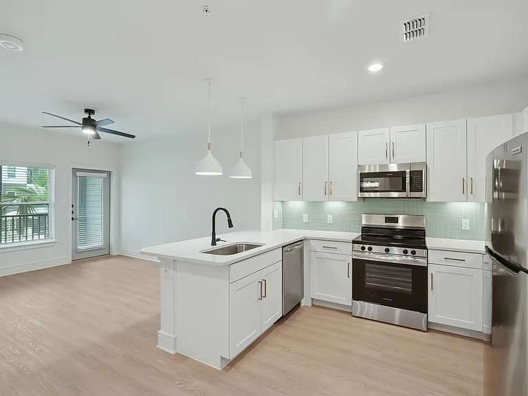 Solay Cape Coral — Photo 70