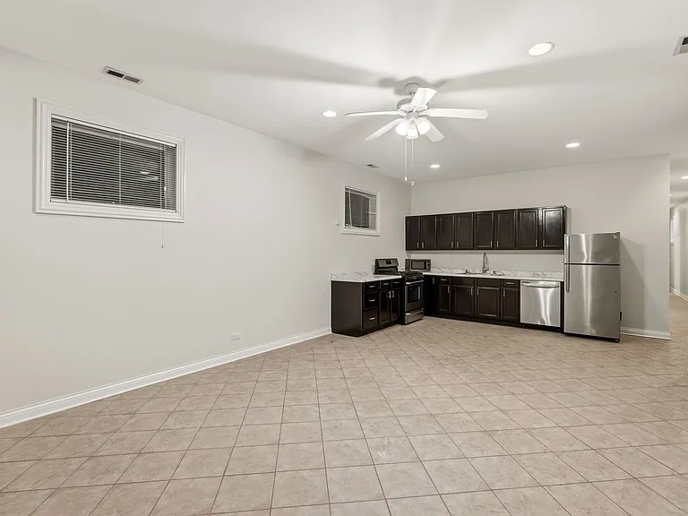 938 N Washtenaw Ave #G — Photo 3