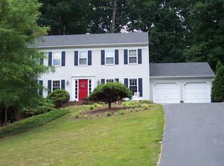 11927 Saint Helena Dr, Oakton, VA 22124