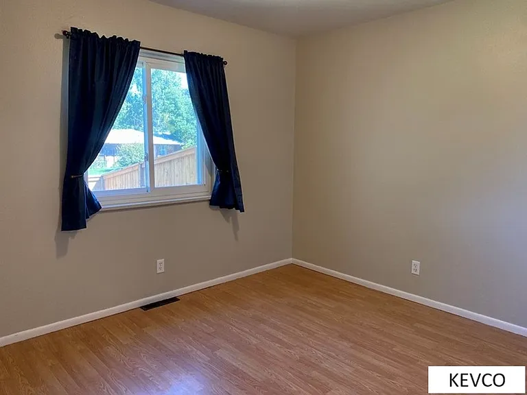 1728 Azalea Dr — Photo 11