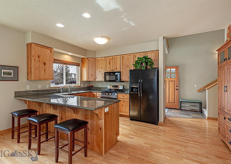 1st image of 354 Stillwater Creek Dr
