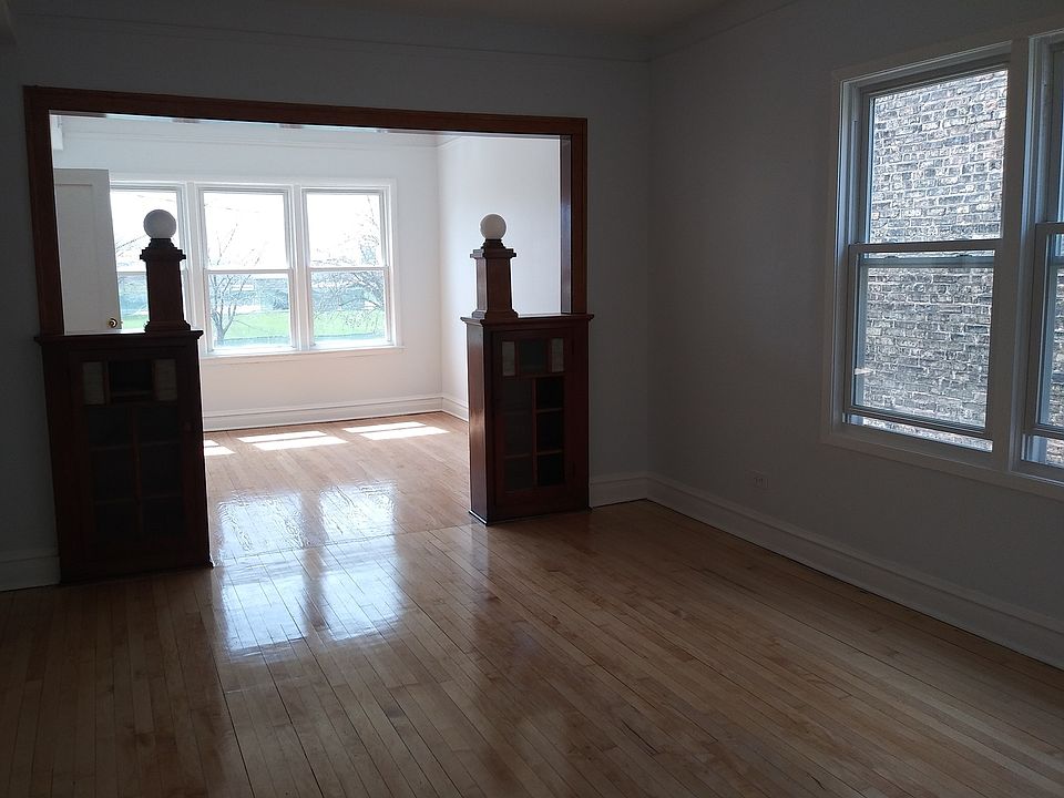 1st image of 5454 W Fullerton Ave #2