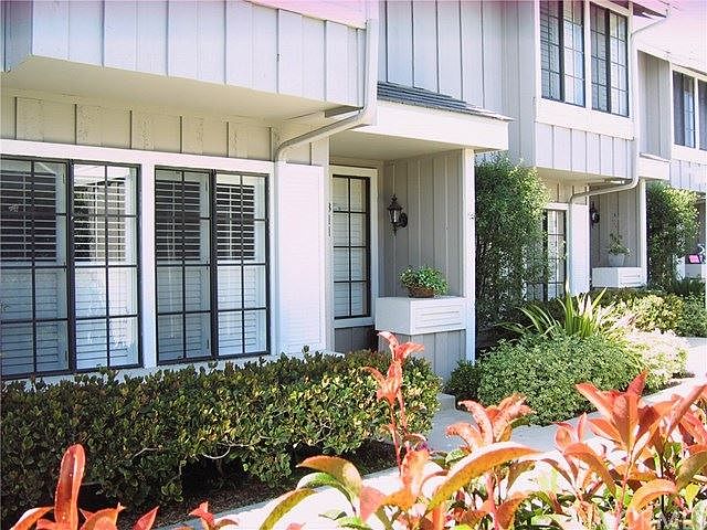 2nd image of 317 Regatta Way