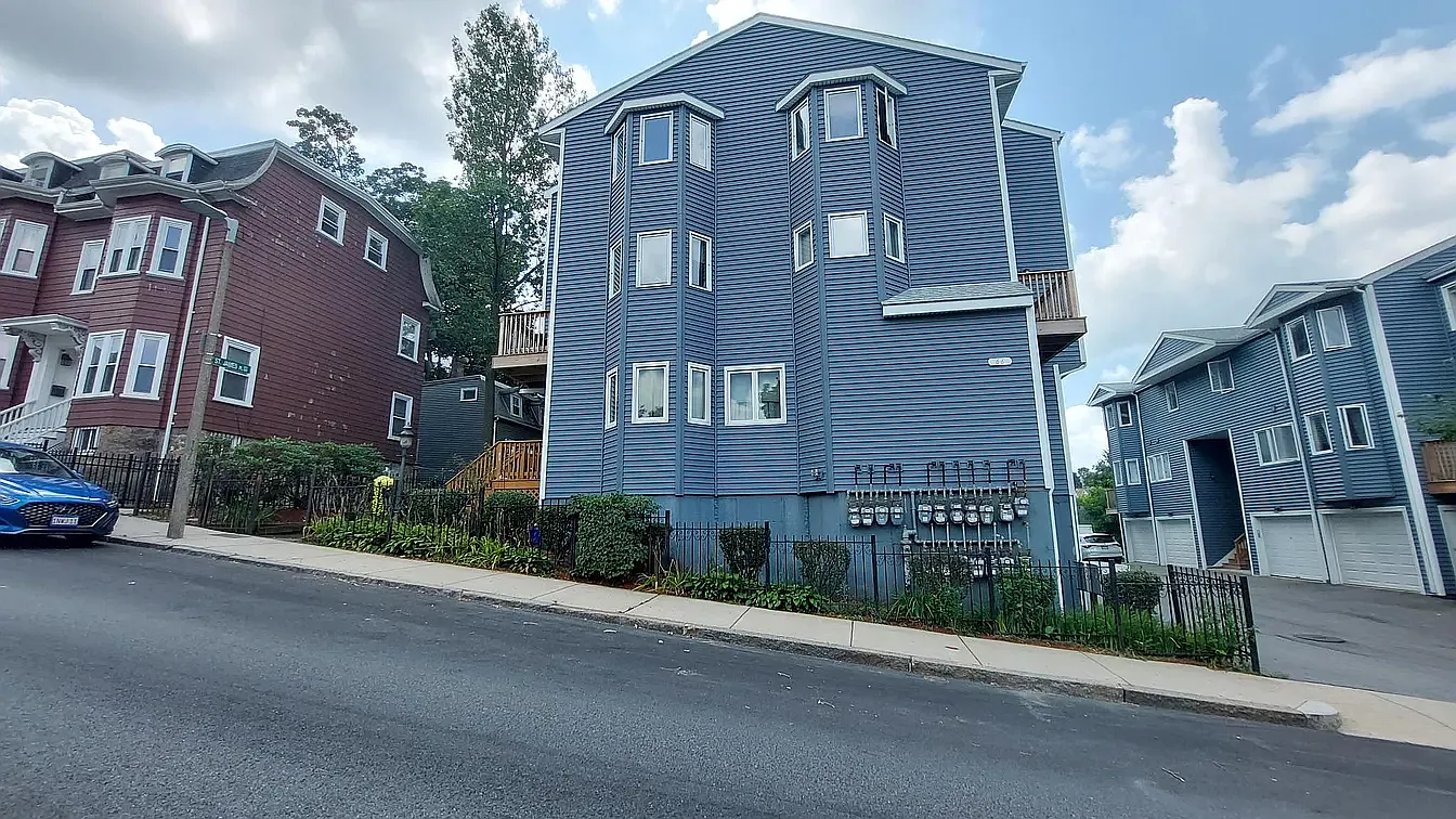2 bed, 1.5 bath, 990 sqft, $2,900 — Photo 1
