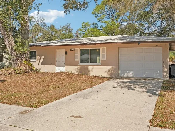 4923 Brookmeade Dr, Sarasota, FL 34232