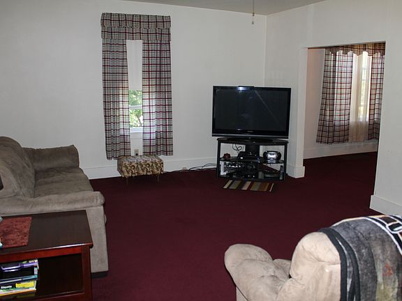 2nd image of 1509 Stewart St