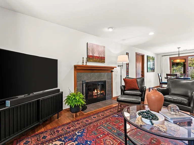 5329 Charleton Ct — Photo 6